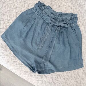 Blue Adjustable High Waist Shorts Size (Medium)